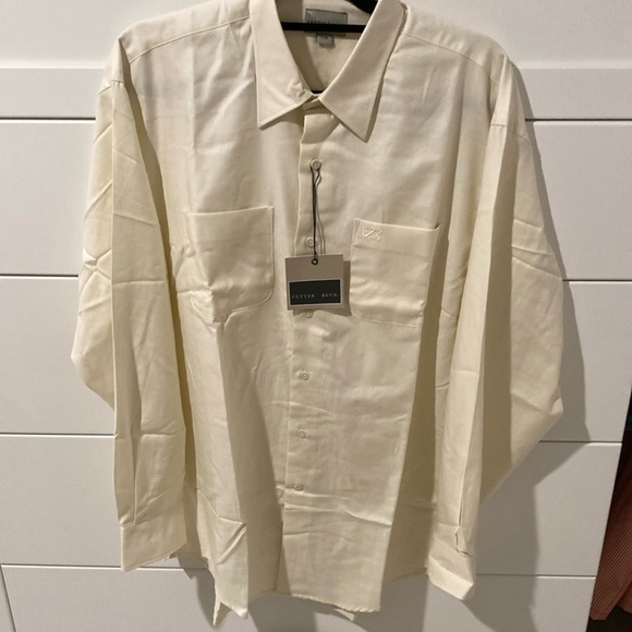 Men’s Cutter and Buck long sleeve shirt
Size large - Picture 2 of 11